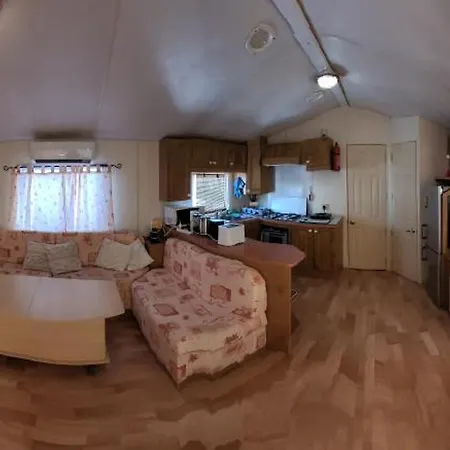 Mobil-home A 200 M Des Plages 캠프장 히에레