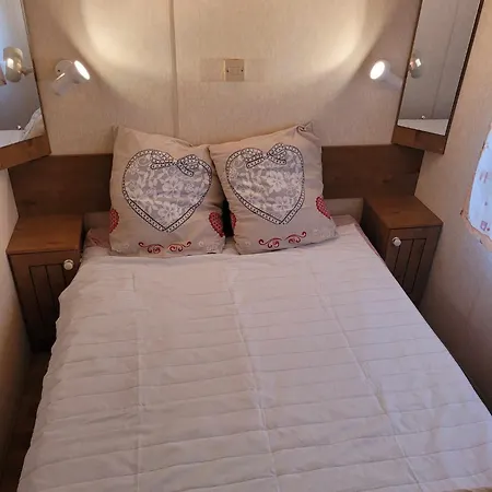 Mobil-home A 200 M Des Plages キャンプ場