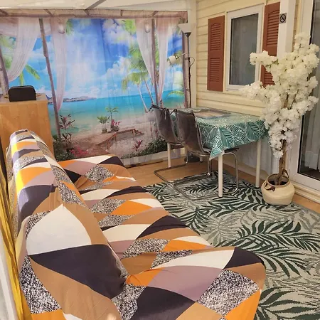 Mobil-home A 200 M Des Plages