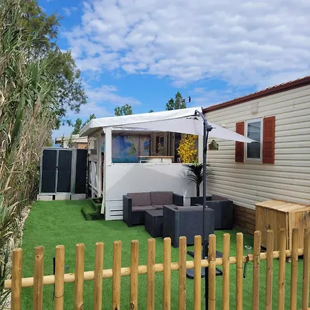 Mobil-home A 200 M Des Plages イエール